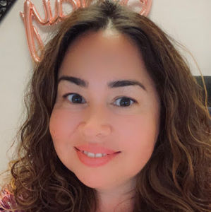 Meet your Posher, Monique